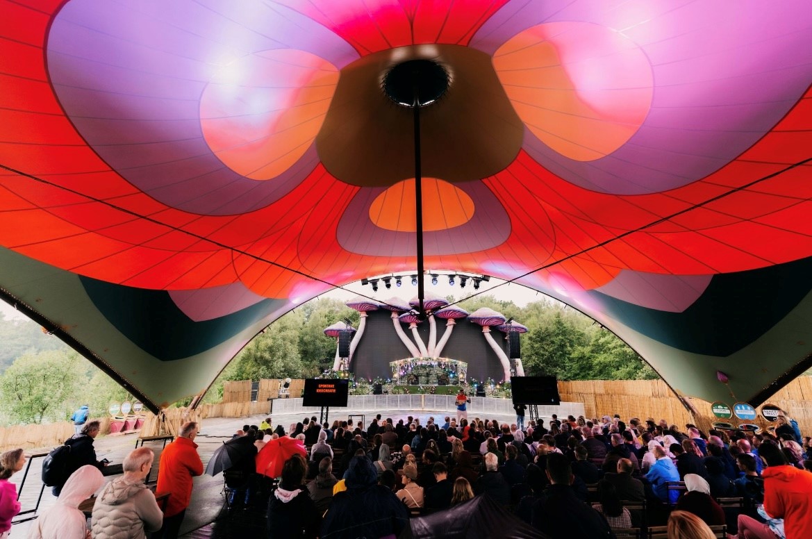 love-tomorrow-conference-1